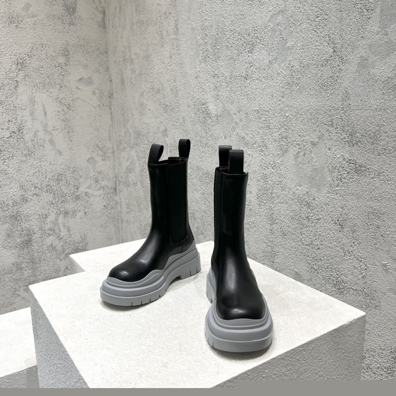 bo*te*ga Ve*ne*ta boots
